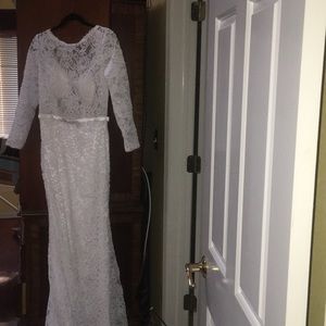 Wedding dress